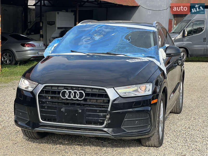 Позашляховик / Кросовер Audi Q3 2015 в Стрию