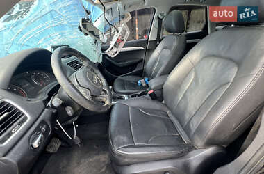 Внедорожник / Кроссовер Audi Q3 2015 в 