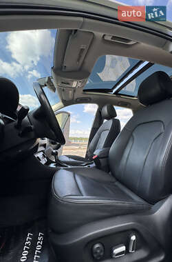 Внедорожник / Кроссовер Audi Q3 2016 в 