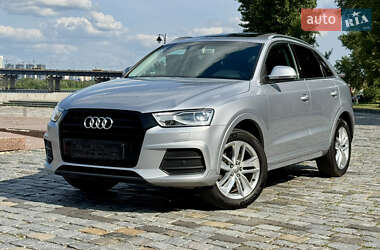 Внедорожник / Кроссовер Audi Q3 2016 в 