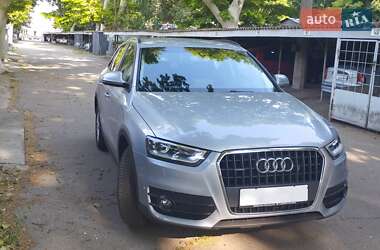 Внедорожник / Кроссовер Audi Q3 2015 в 
