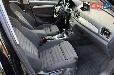 Внедорожник / Кроссовер Audi Q3 2016 в 
