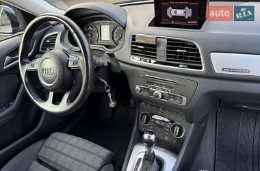 Внедорожник / Кроссовер Audi Q3 2016 в 