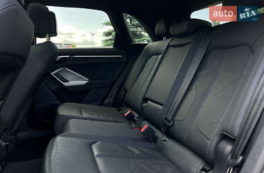 Внедорожник / Кроссовер Audi Q3 2019 в 