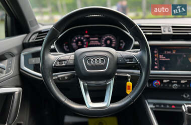 Внедорожник / Кроссовер Audi Q3 2019 в 