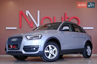 Внедорожник / Кроссовер Audi Q3 2015 в 
