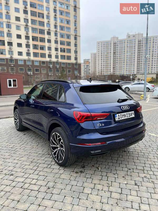 Внедорожник / Кроссовер Audi Q3 2020 в Одессе