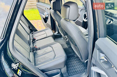 Внедорожник / Кроссовер Audi Q3 2021 в 
