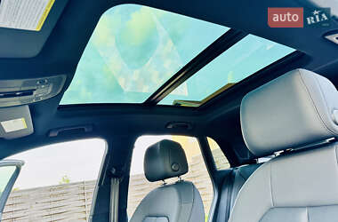 Внедорожник / Кроссовер Audi Q3 2021 в 