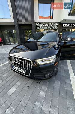 Внедорожник / Кроссовер Audi Q3 2014 в 