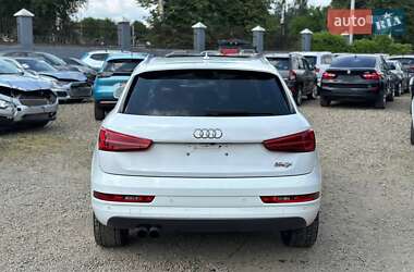 Внедорожник / Кроссовер Audi Q3 2017 в 