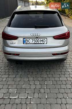 Внедорожник / Кроссовер Audi Q3 2015 в 