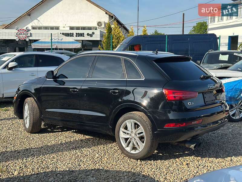 Позашляховик / Кросовер Audi Q3 2016 в Стрию