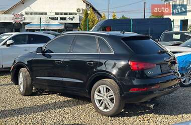 Внедорожник / Кроссовер Audi Q3 2016 в 