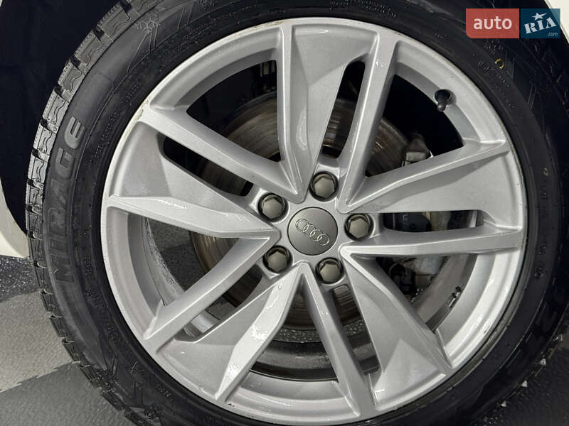 Внедорожник / Кроссовер Audi Q3 2018 в Трускавце