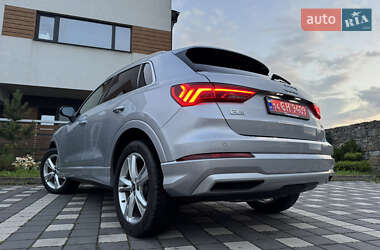 Внедорожник / Кроссовер Audi Q3 2019 в 