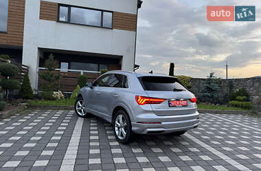 Внедорожник / Кроссовер Audi Q3 2019 в 