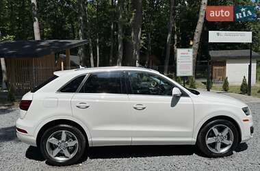 Внедорожник / Кроссовер Audi Q3 2015 в 