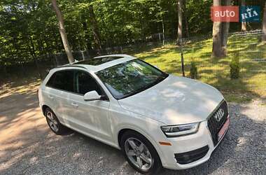 Внедорожник / Кроссовер Audi Q3 2015 в 