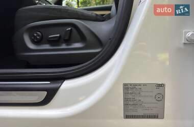 Внедорожник / Кроссовер Audi Q3 2015 в 