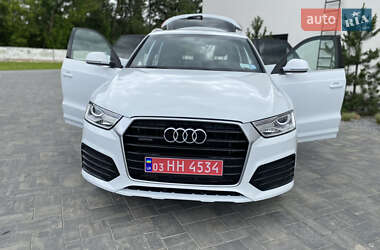 Внедорожник / Кроссовер Audi Q3 2017 в 