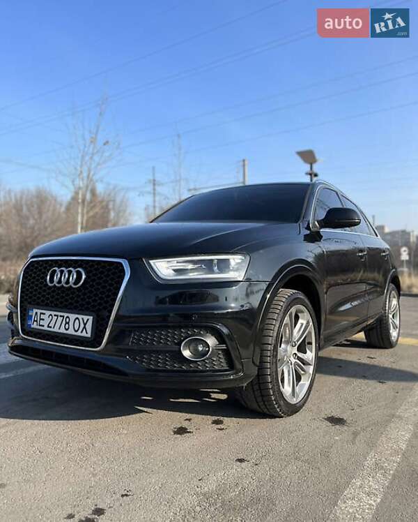 Внедорожник / Кроссовер Audi Q3 2014 в 