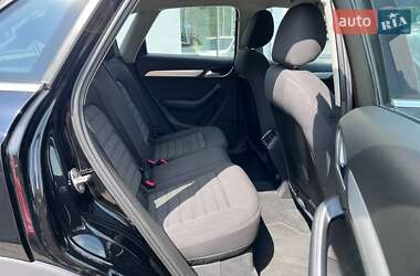 Внедорожник / Кроссовер Audi Q3 2013 в 