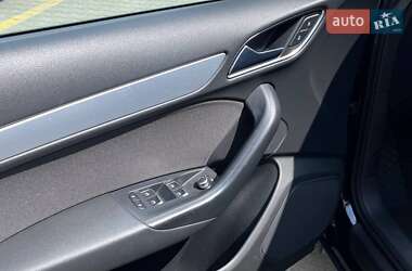 Внедорожник / Кроссовер Audi Q3 2013 в 
