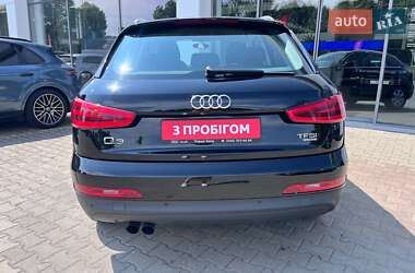 Внедорожник / Кроссовер Audi Q3 2013 в 
