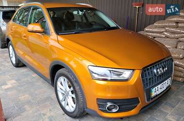 Внедорожник / Кроссовер Audi Q3 2012 в 