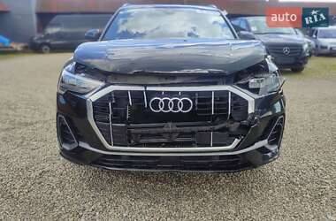 Внедорожник / Кроссовер Audi Q3 2019 в 