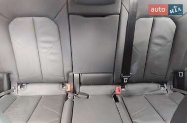Внедорожник / Кроссовер Audi Q3 2019 в 
