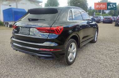 Внедорожник / Кроссовер Audi Q3 2019 в 