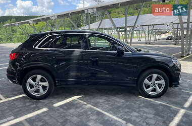 Внедорожник / Кроссовер Audi Q3 2021 в 