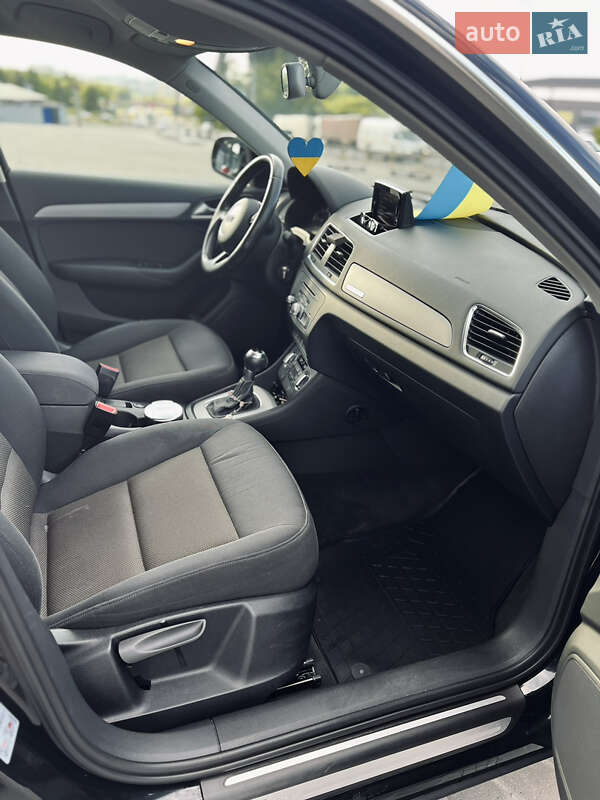 Внедорожник / Кроссовер Audi Q3 2014 в Тернополе