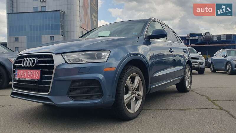 Внедорожник / Кроссовер Audi Q3 2016 в Киеве