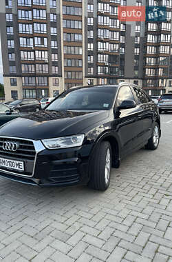 Внедорожник / Кроссовер Audi Q3 2016 в 