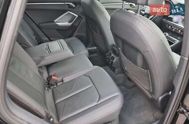 Внедорожник / Кроссовер Audi Q3 2021 в 