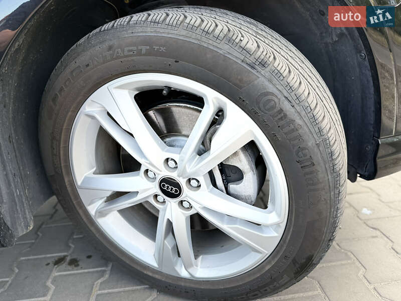 Внедорожник / Кроссовер Audi Q3 2023 в Каменском
