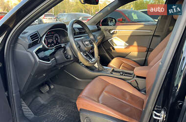 Внедорожник / Кроссовер Audi Q3 2019 в 