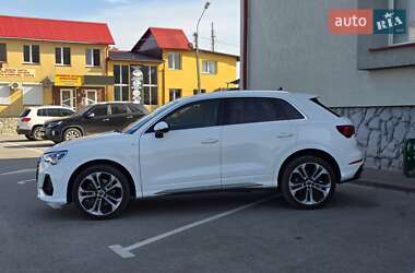 Внедорожник / Кроссовер Audi Q3 2019 в 