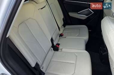 Внедорожник / Кроссовер Audi Q3 2019 в 