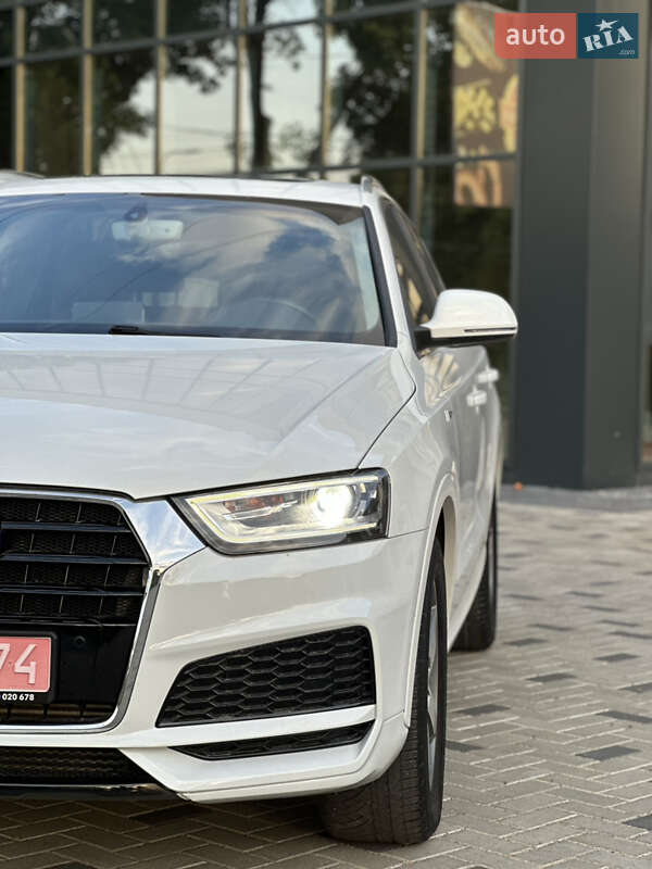 Внедорожник / Кроссовер Audi Q3 2015 в Ровно