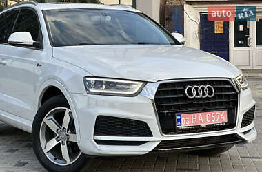 Внедорожник / Кроссовер Audi Q3 2015 в 