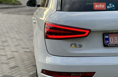 Внедорожник / Кроссовер Audi Q3 2015 в 