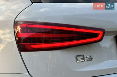 Внедорожник / Кроссовер Audi Q3 2015 в 