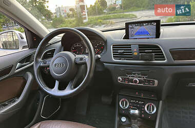 Внедорожник / Кроссовер Audi Q3 2015 в 