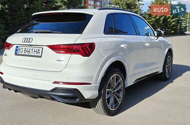 Внедорожник / Кроссовер Audi Q3 2022 в 