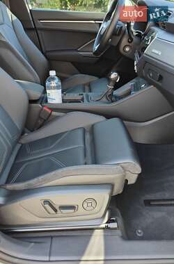 Внедорожник / Кроссовер Audi Q3 2022 в 