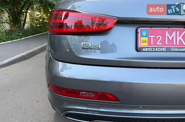 Внедорожник / Кроссовер Audi Q3 2015 в 
